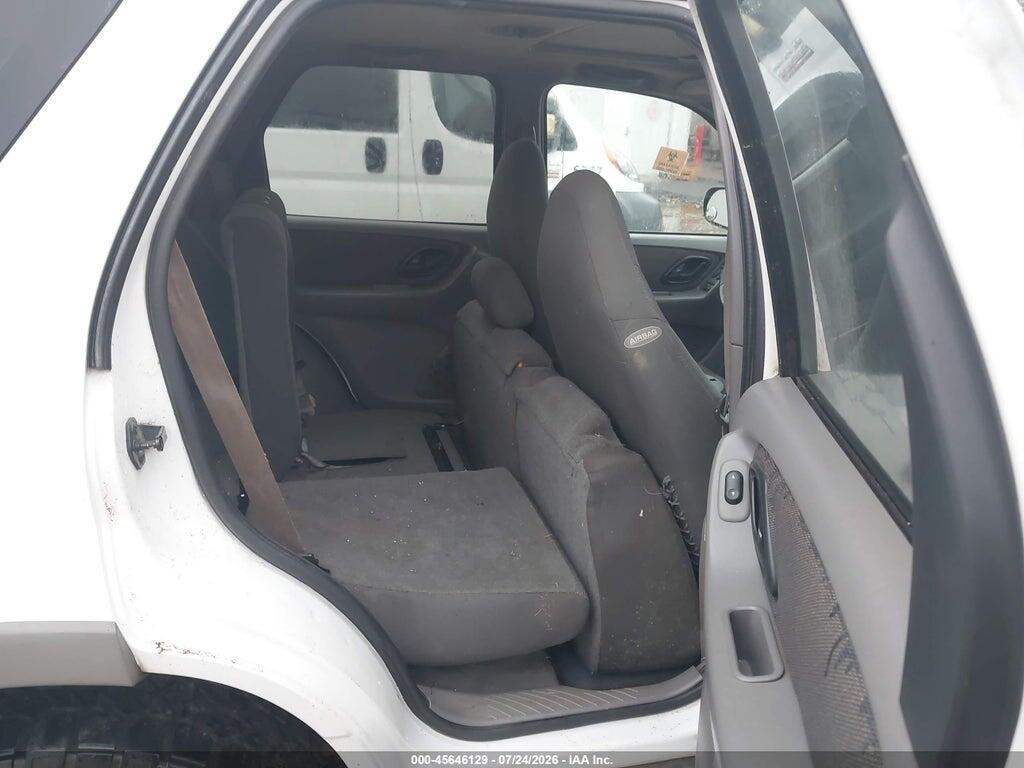 1FMCU04171KA96828 2001 FORD ESCAPE photo no. 8