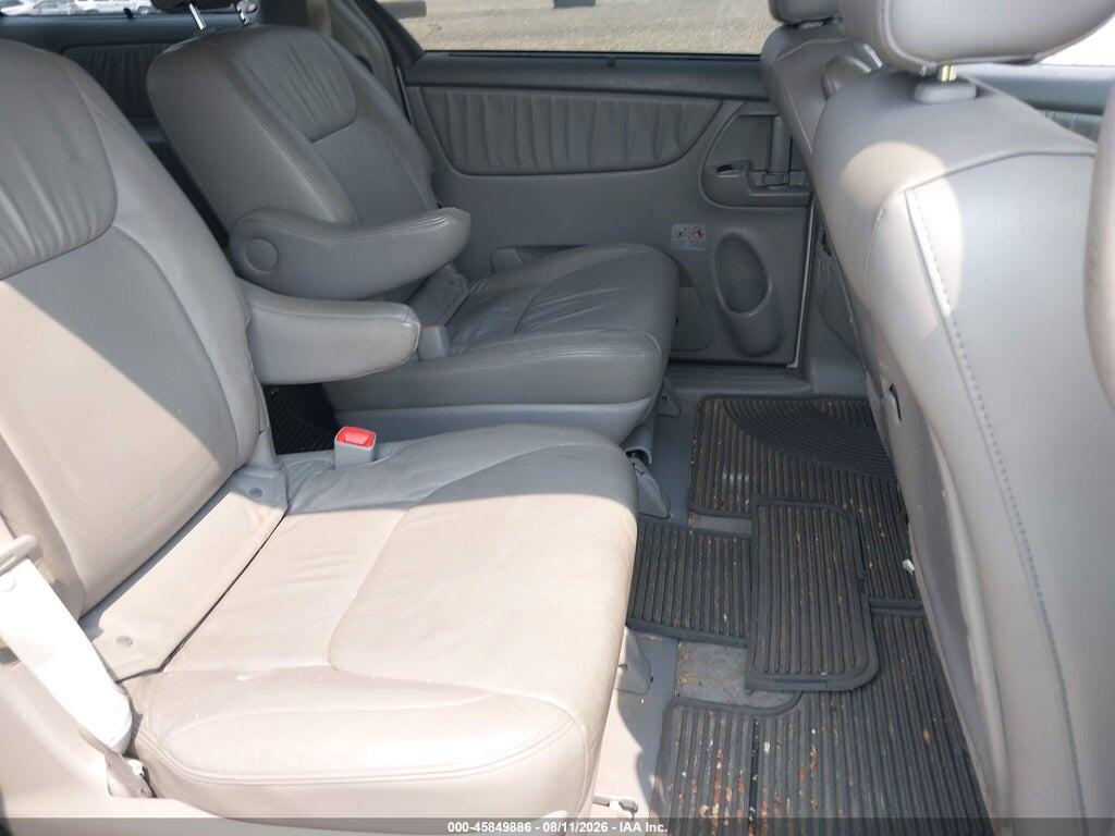 5TDDK4CC2AS030169 2010 TOYOTA SIENNA photo no. 8