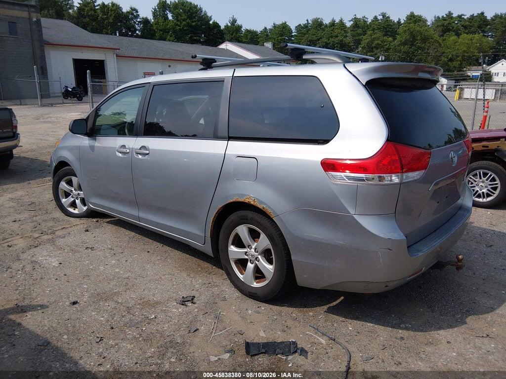 5TDKK3DC0BS053435 2011 TOYOTA SIENNA photo no. 3