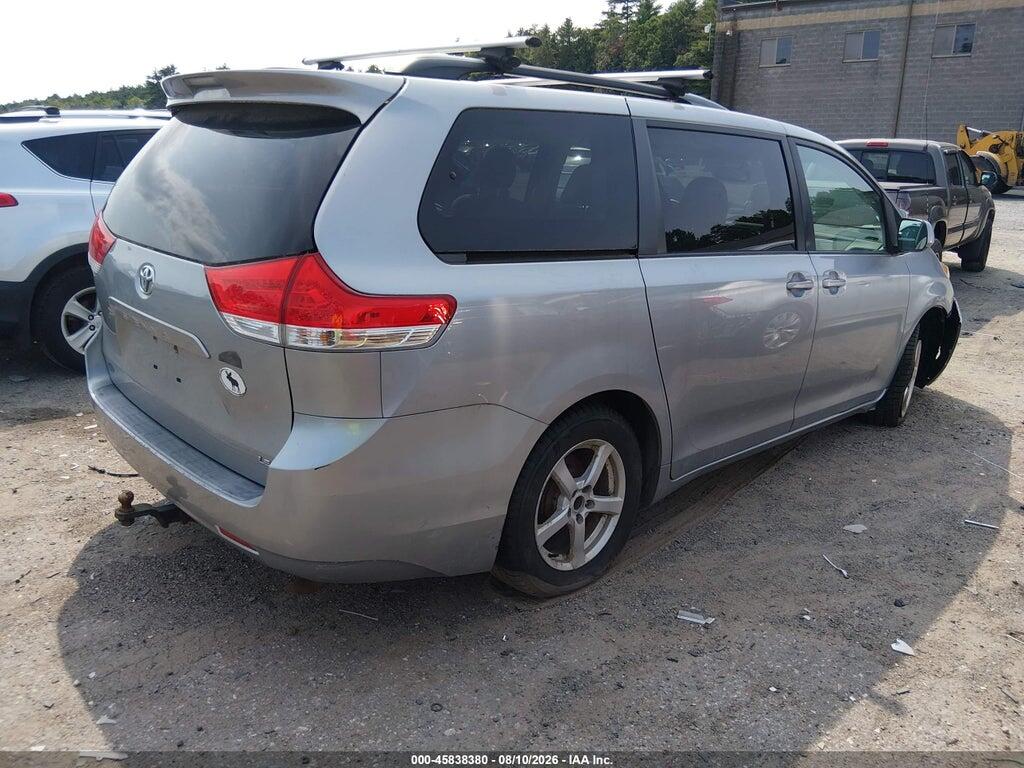 5TDKK3DC0BS053435 2011 TOYOTA SIENNA photo no. 4
