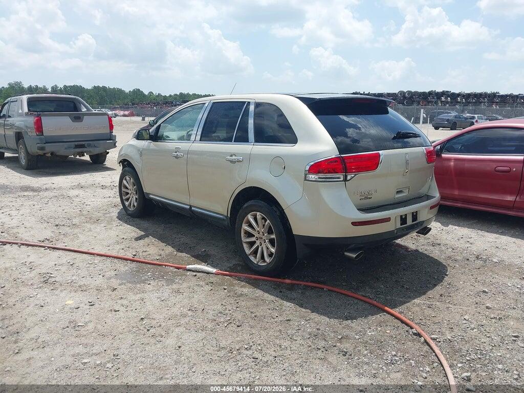 2LMDJ6JKXBBJ18835 2011 LINCOLN MKX photo no. 3