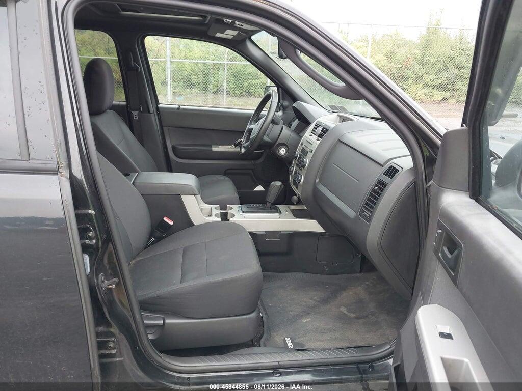 1FMCU0D75BKB96321 2011 FORD ESCAPE photo no. 5