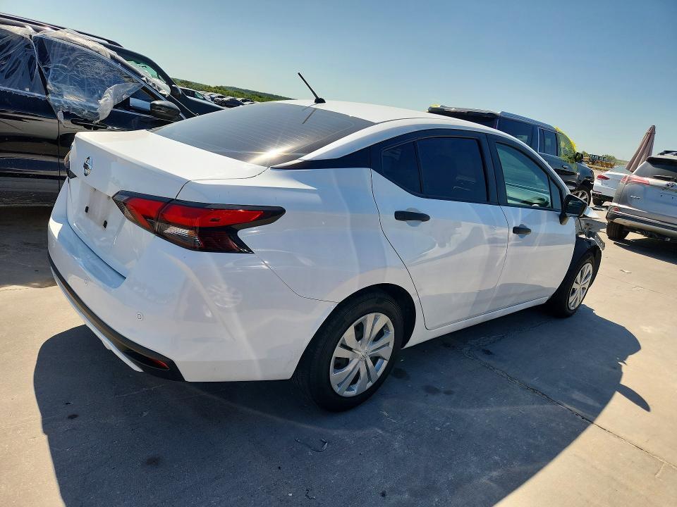 2021 NISSAN VERSA S — Фото 3 из 13