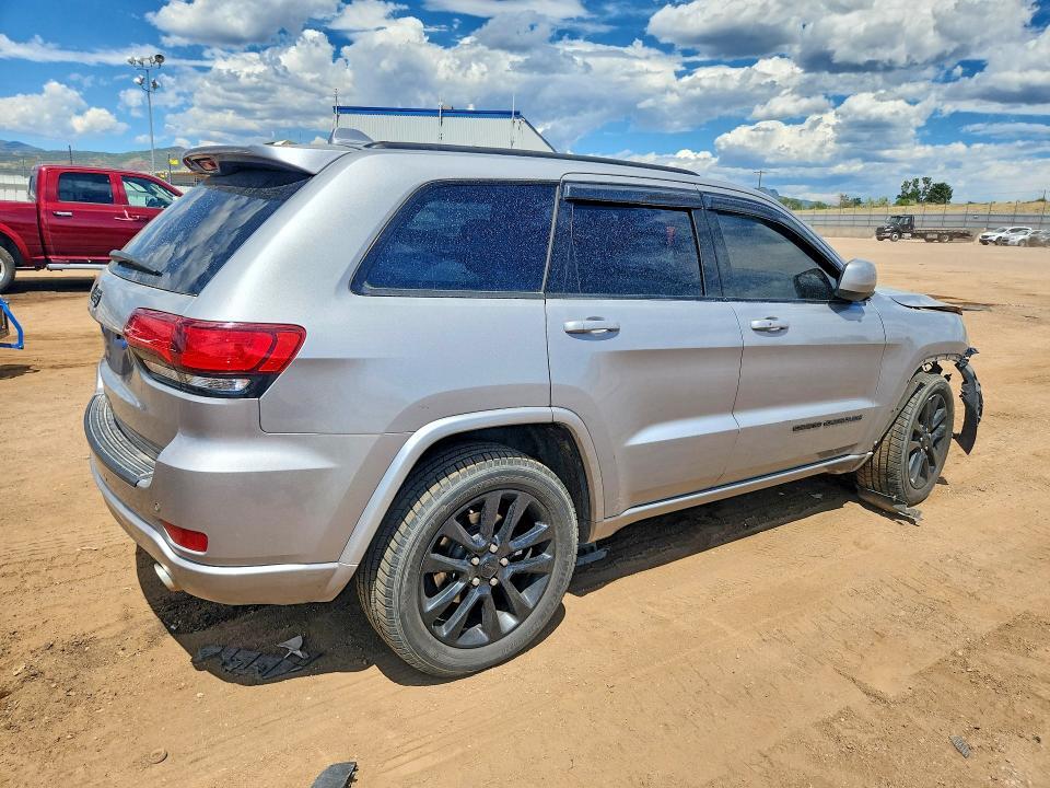 2018 JEEP GRAND CHEROKEE LAREDO — Фото 3 из 13