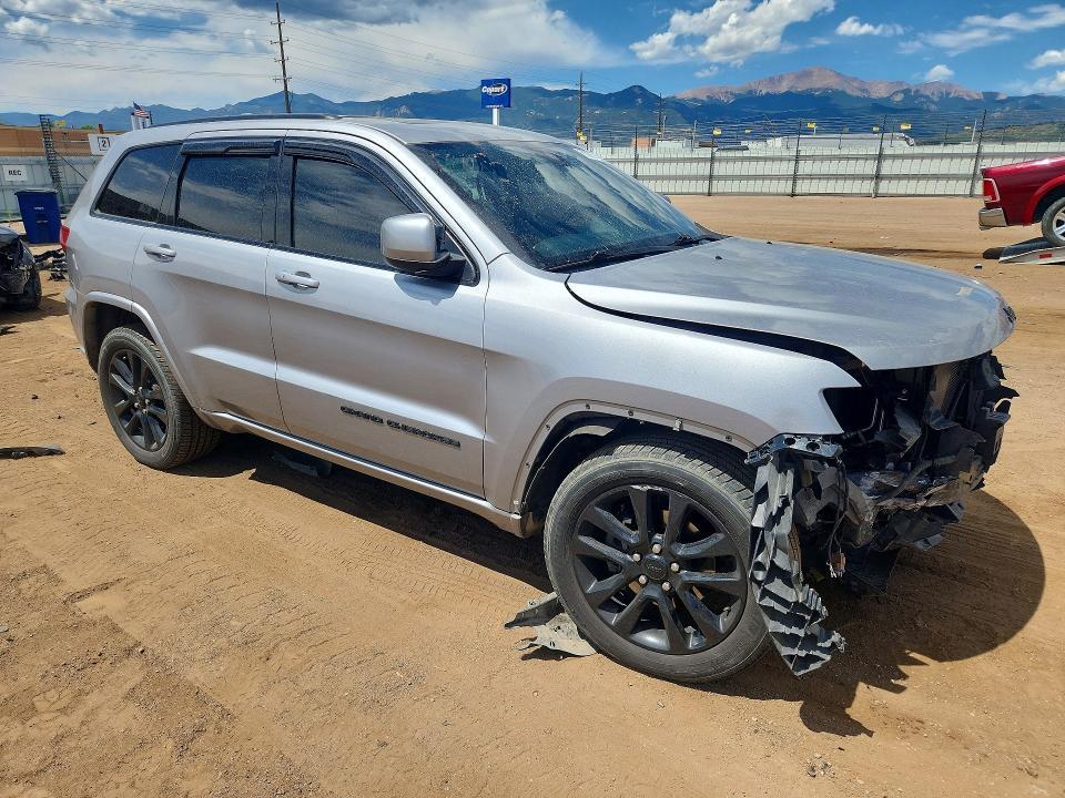 2018 JEEP GRAND CHEROKEE LAREDO — Фото 4 из 13
