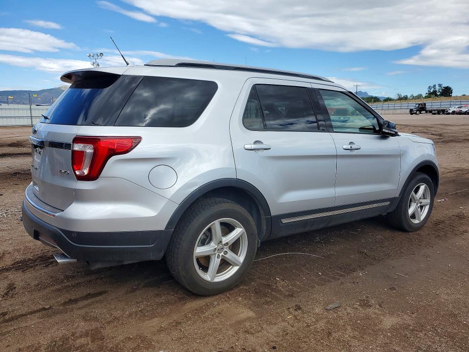 2018 FORD EXPLORER XLT — Фото 3 из 13