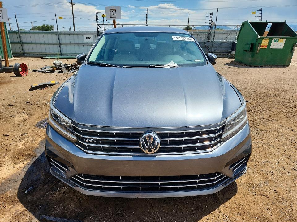 2017 VOLKSWAGEN PASSAT R-LINE — Фото 5 из 12