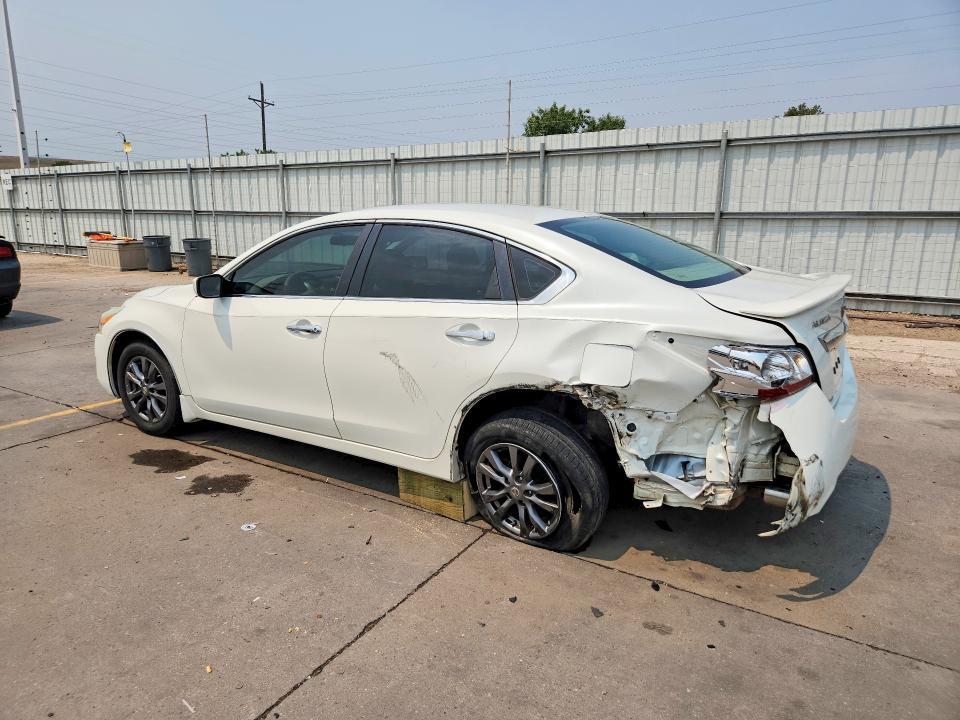 2015 NISSAN ALTIMA 2.5 S — Фото 2 из 12