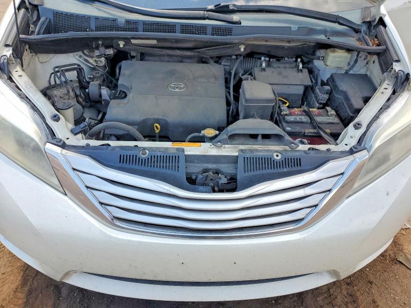 2015 TOYOTA SIENNA LIMITED 7-PASSENGER — Фото 12 из 13