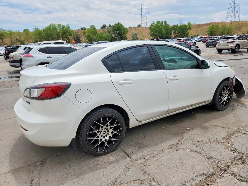 JM1BL1VP4D1748780 2013 MAZDA 3 photo no. 3