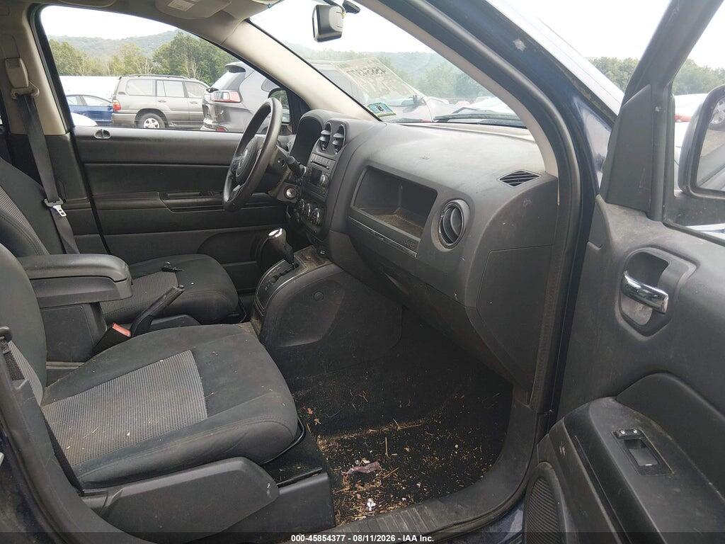 1C4NJDBB9CD578099 2012 JEEP COMPASS photo no. 5