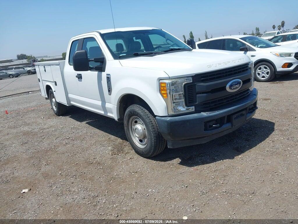 1FD8X3A61HEE29046 2017 FORD F-350 photo no. 1