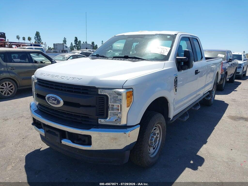 1FT7X2B6XHEE15056 2017 FORD F-250 photo no. 2