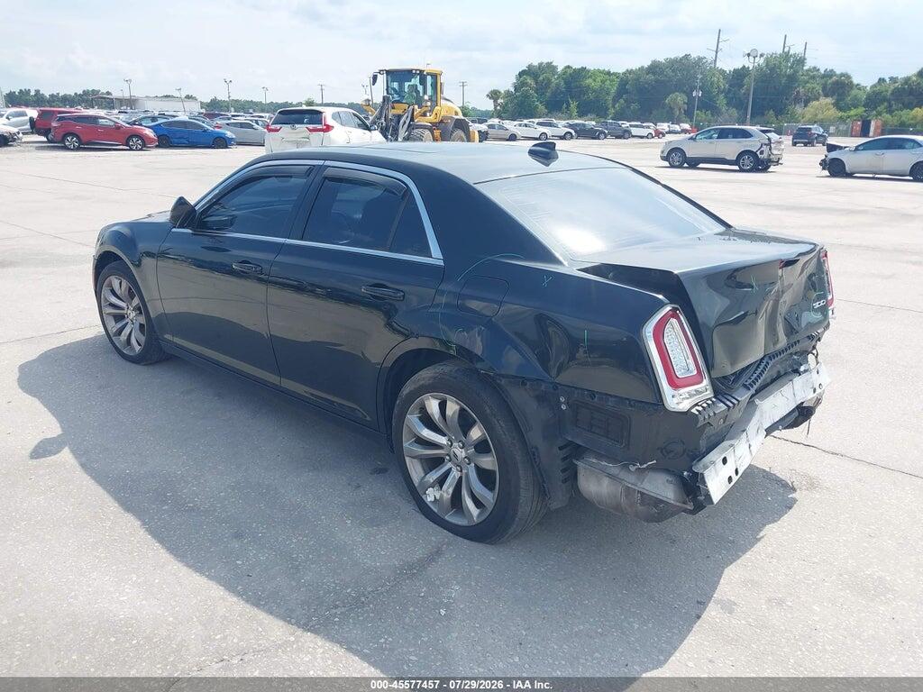 2C3CCAAG2JH154359 2018 CHRYSLER 300 photo no. 3