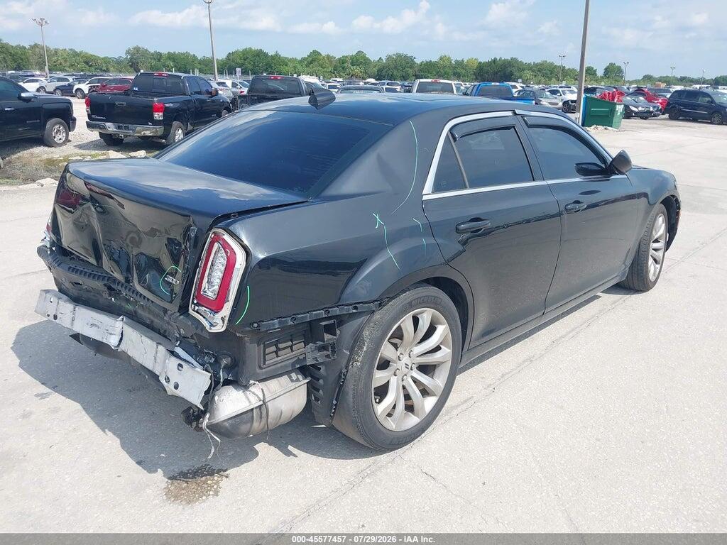 2C3CCAAG2JH154359 2018 CHRYSLER 300 photo no. 4