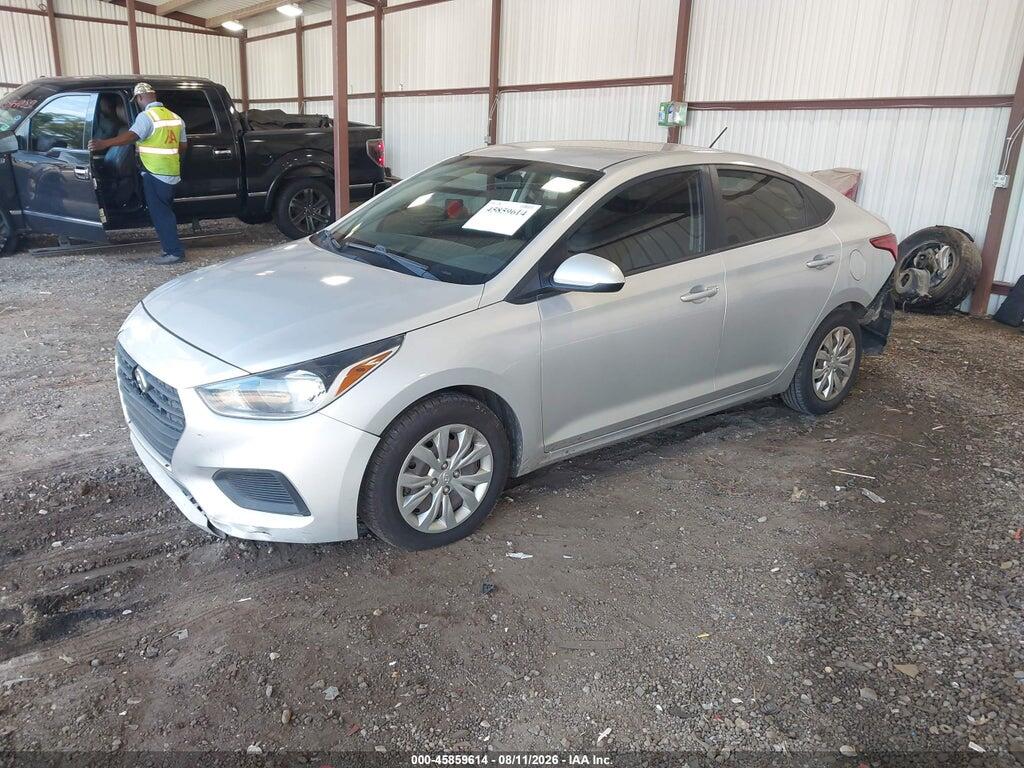 3KPC24A39JE024586 2018 HYUNDAI ACCENT photo no. 2