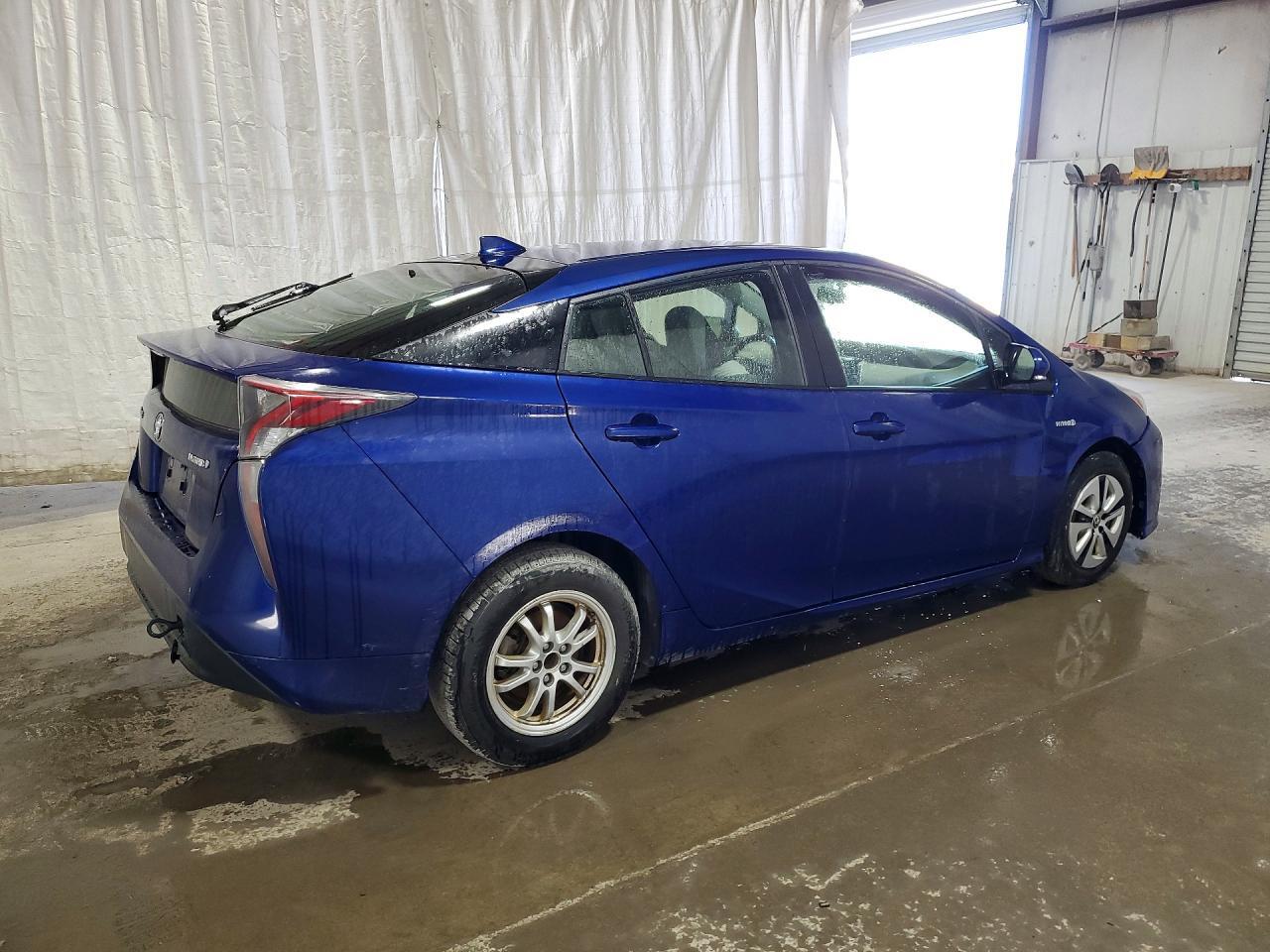 2016 TOYOTA PRIUS THREE- — Фото 3 из 12