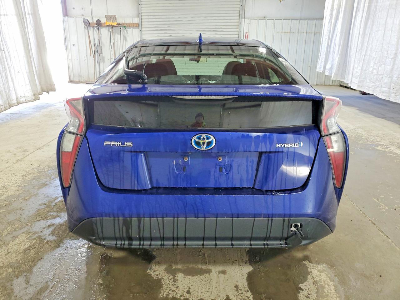 2016 TOYOTA PRIUS THREE- — Фото 6 из 12