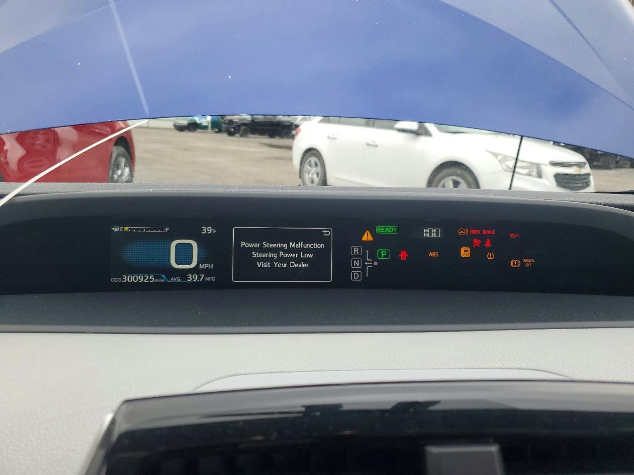 2016 TOYOTA PRIUS THREE- — Фото 9 из 12