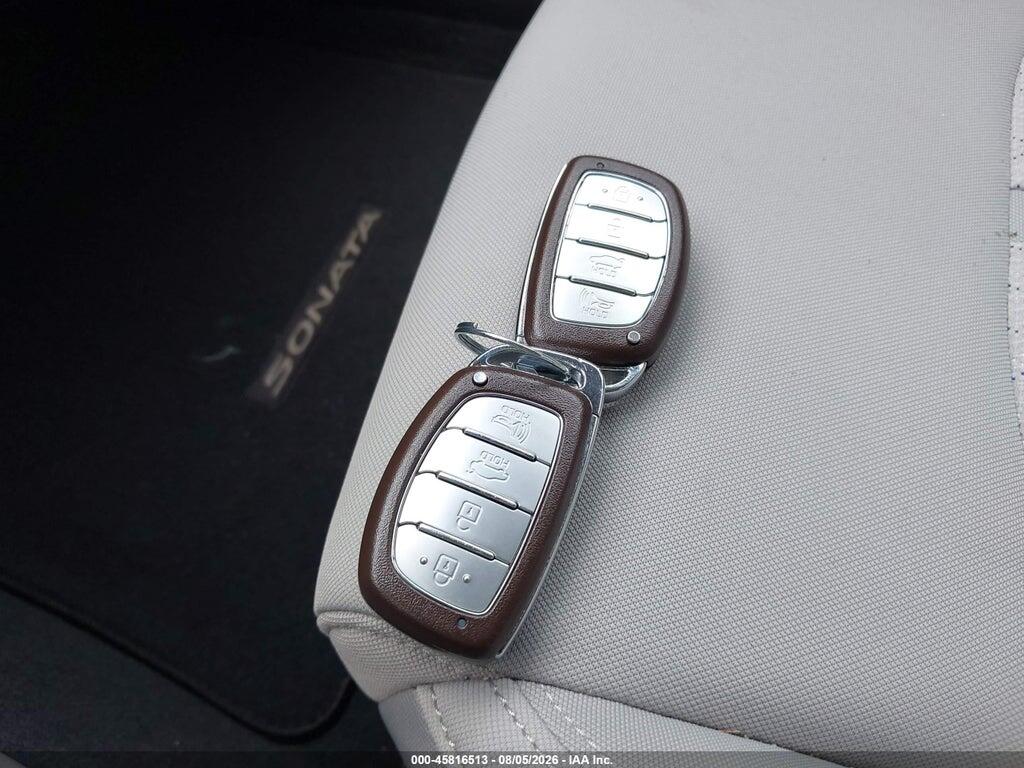 KMHE24L33JA084111 2018 HYUNDAI SONATA HYBRID photo no. 11
