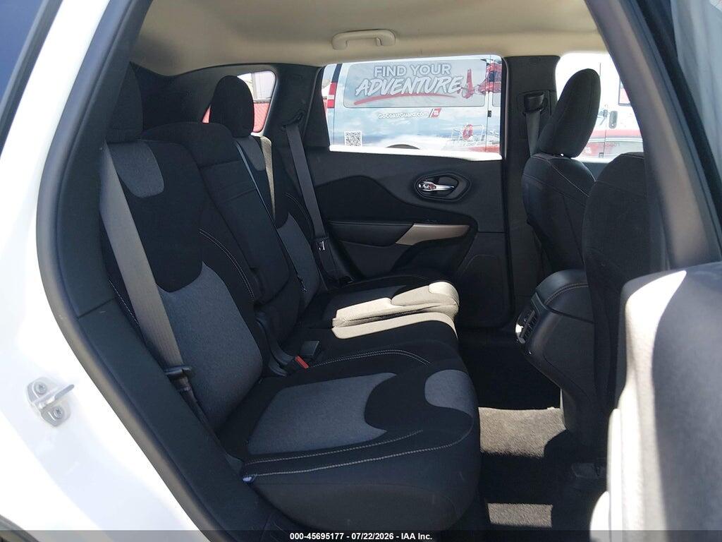 1C4PJMCB0JD528518 2018 JEEP CHEROKEE photo no. 8