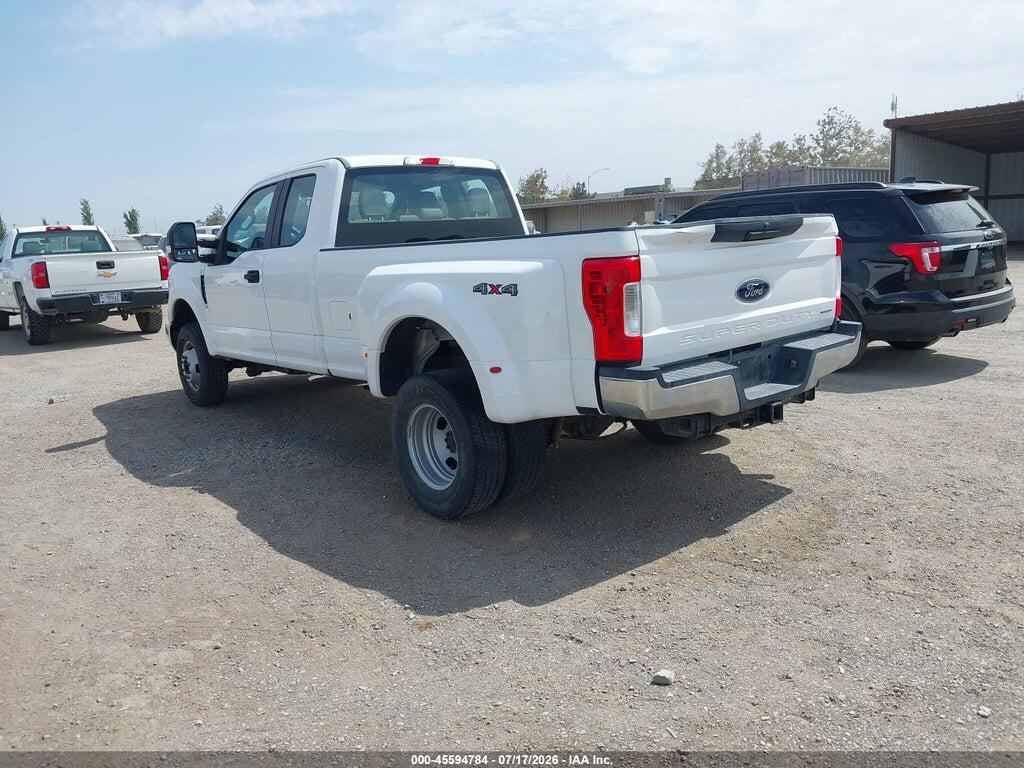 1FT8X3D68JEC84142 2018 FORD F-350 photo no. 3