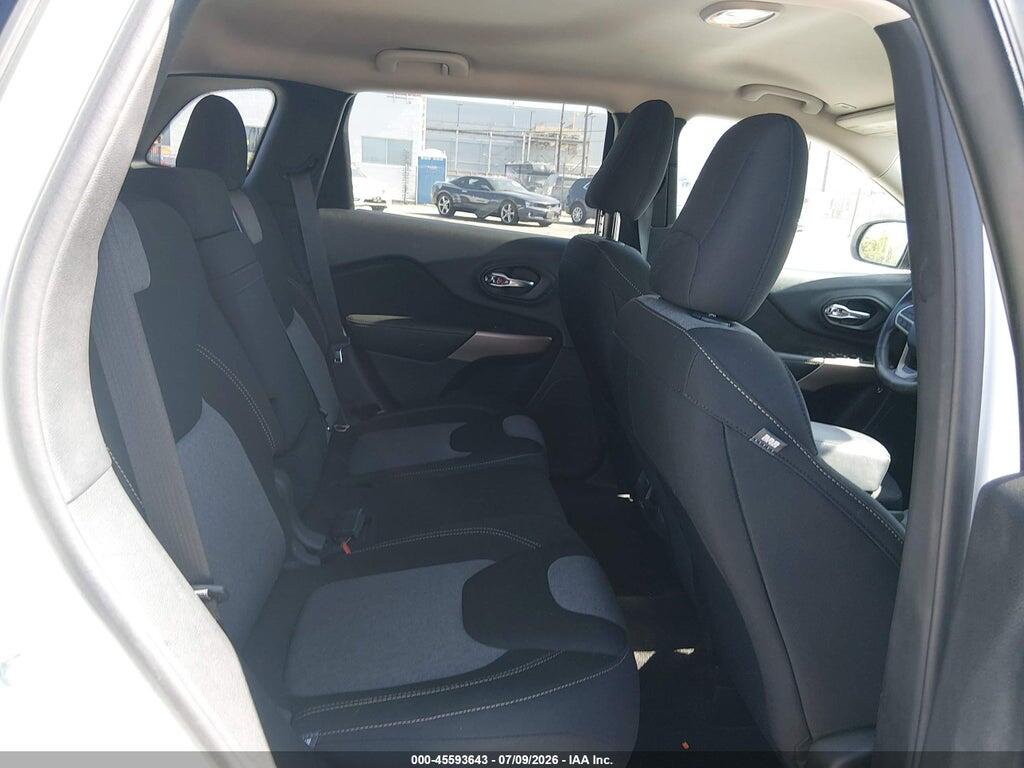 1C4PJMCB0JD528566 2018 JEEP CHEROKEE photo no. 8
