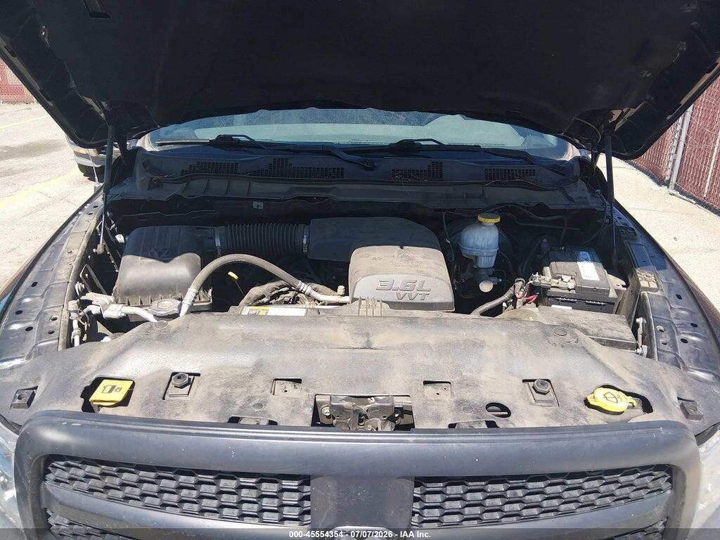 1C6RR6FG9JS324114 2018 RAM 1500 photo no. 10
