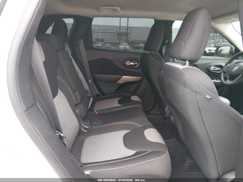 1C4PJMCB7JD528466 2018 JEEP CHEROKEE photo no. 8