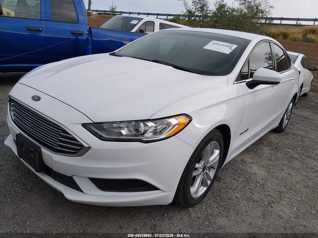 3FA6P0UU0JR209457 2018 FORD FUSION HYBRID photo no. 2