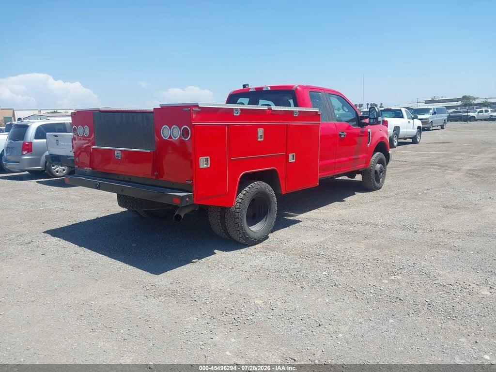 1FT8X3D62JEC69989 2018 FORD F-350 photo no. 4