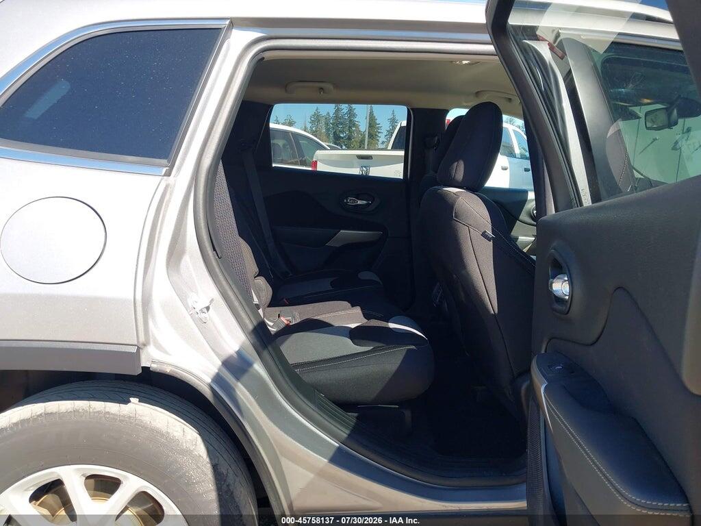 1C4PJMCB0JD528602 2018 JEEP CHEROKEE photo no. 8