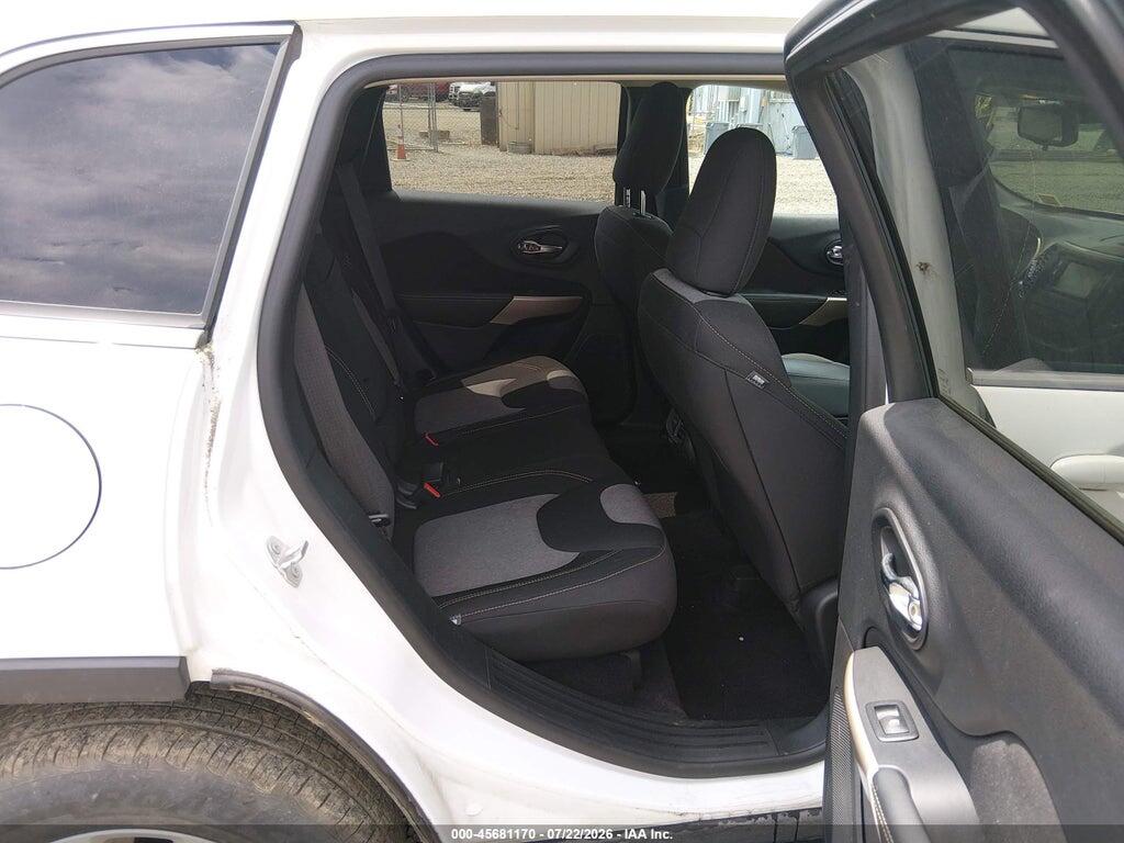 1C4PJMCB0JD528650 2018 JEEP CHEROKEE photo no. 8