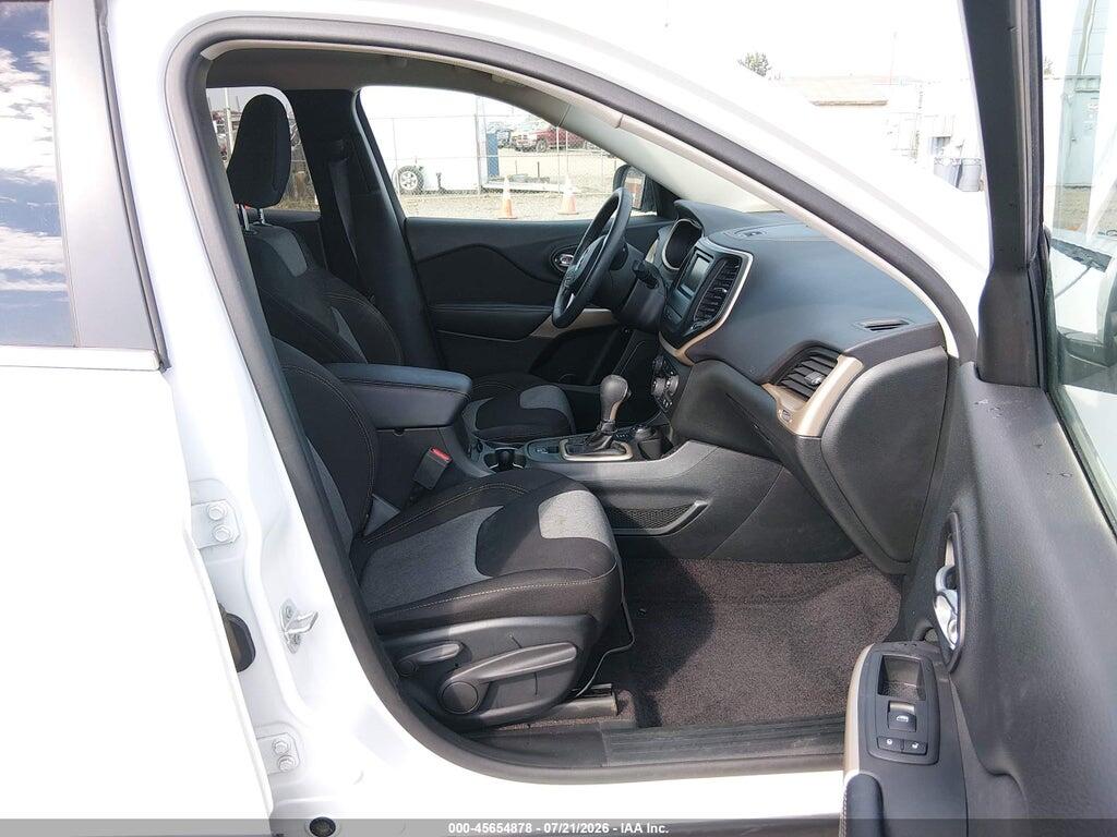 1C4PJMCB4JD528652 2018 JEEP CHEROKEE photo no. 5