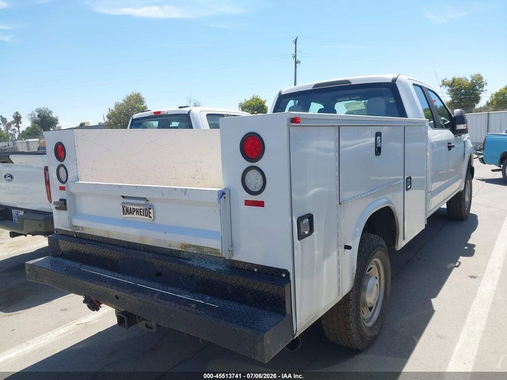1FD8X3B60JEC69777 2018 FORD F-350 photo no. 4