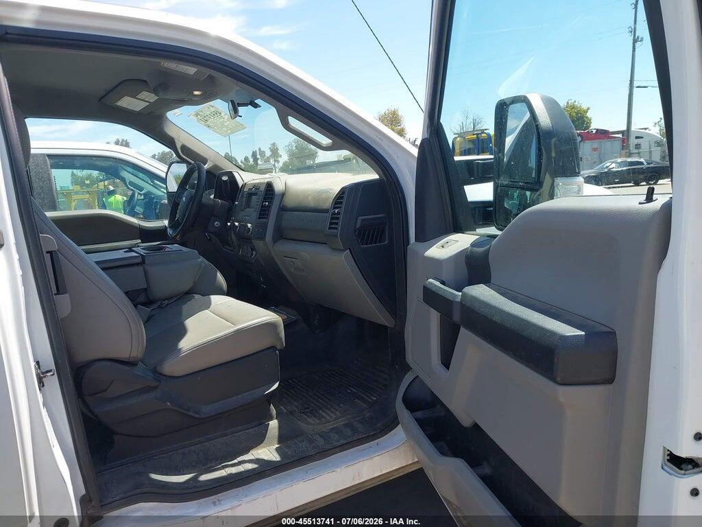 1FD8X3B60JEC69777 2018 FORD F-350 photo no. 5