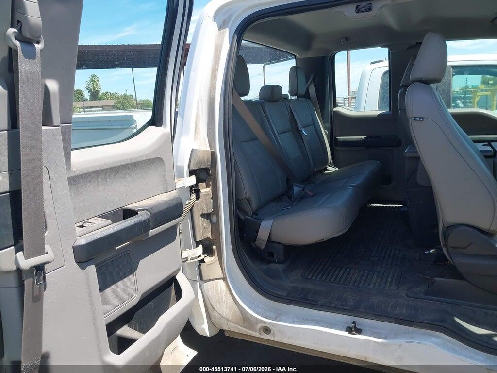 1FD8X3B60JEC69777 2018 FORD F-350 photo no. 8