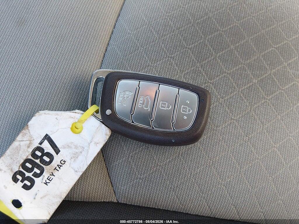 KMHC75LC2KU119039 2019 HYUNDAI IONIQ HYBRID photo no. 11