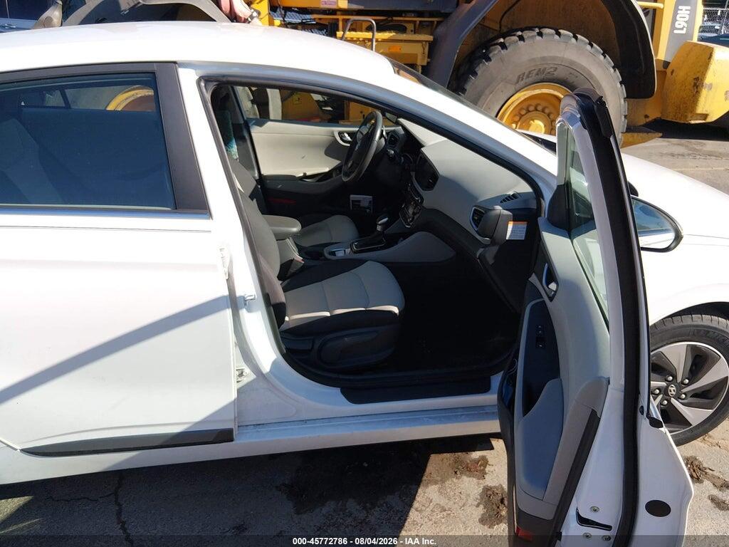 KMHC75LC2KU119039 2019 HYUNDAI IONIQ HYBRID photo no. 5