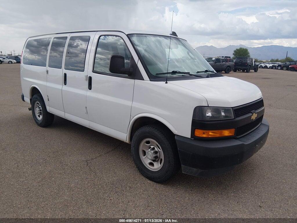 1GAWGEFG8K1184682 2019 CHEVROLET EXPRESS 2500 photo no. 1