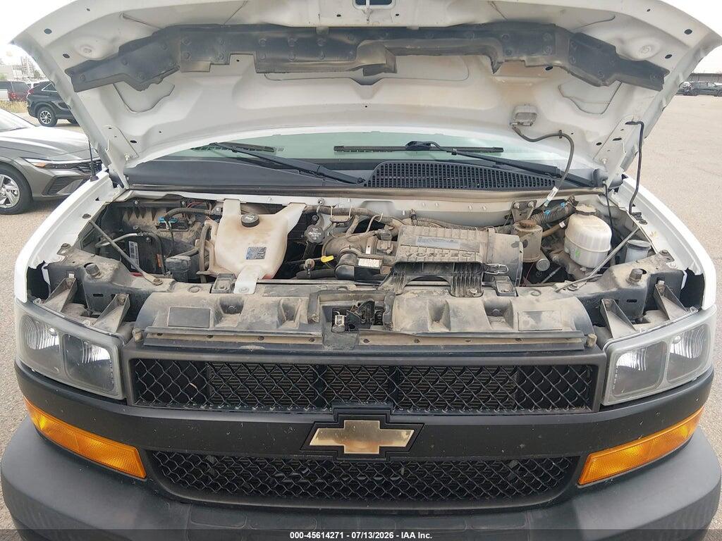 1GAWGEFG8K1184682 2019 CHEVROLET EXPRESS 2500 photo no. 10