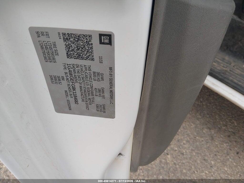 1GAWGEFG8K1184682 2019 CHEVROLET EXPRESS 2500 photo no. 9