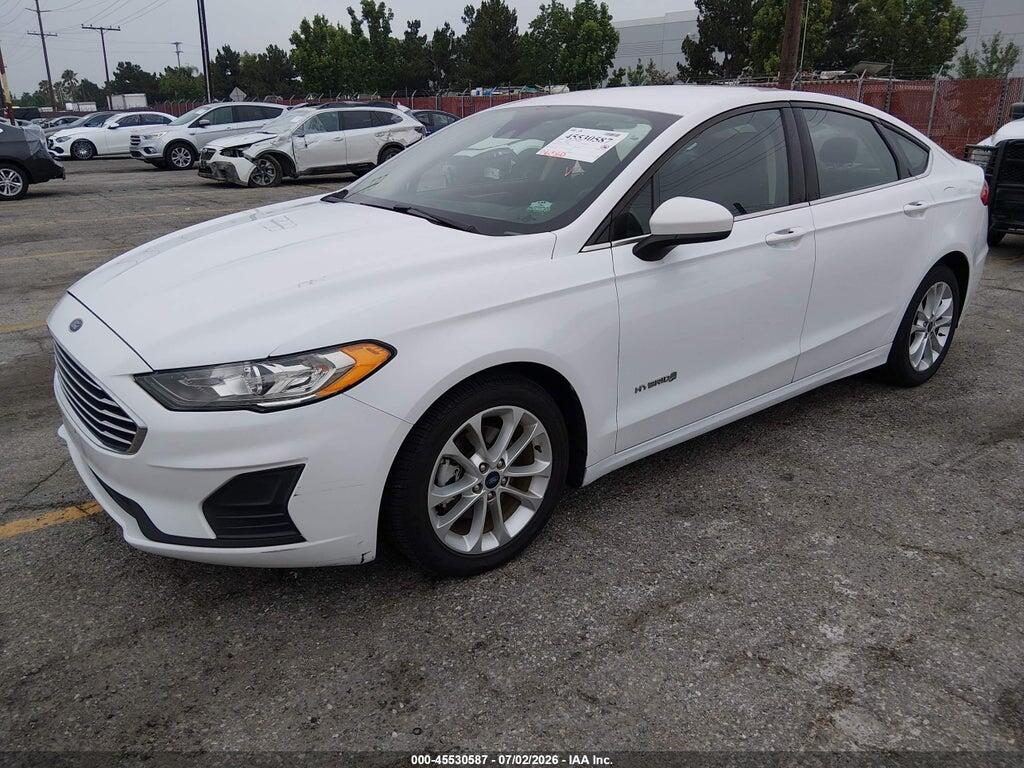 3FA6P0LU7KR190828 2019 FORD FUSION HYBRID photo no. 2