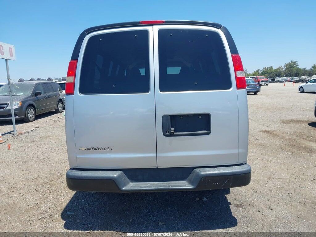 1GAWGEFG1K1287880 2019 CHEVROLET EXPRESS 2500 photo no. 6