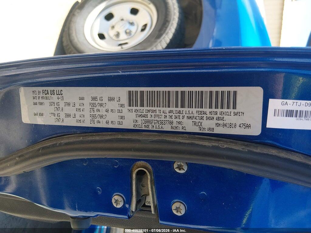 1C6RR6FG7KS637700 2019 RAM 1500 CLASSIC photo no. 9