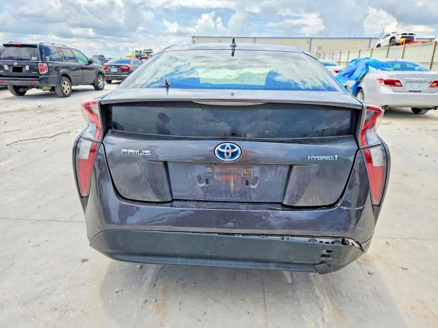 2016 TOYOTA PRIUS TWO — Фото 6 из 12