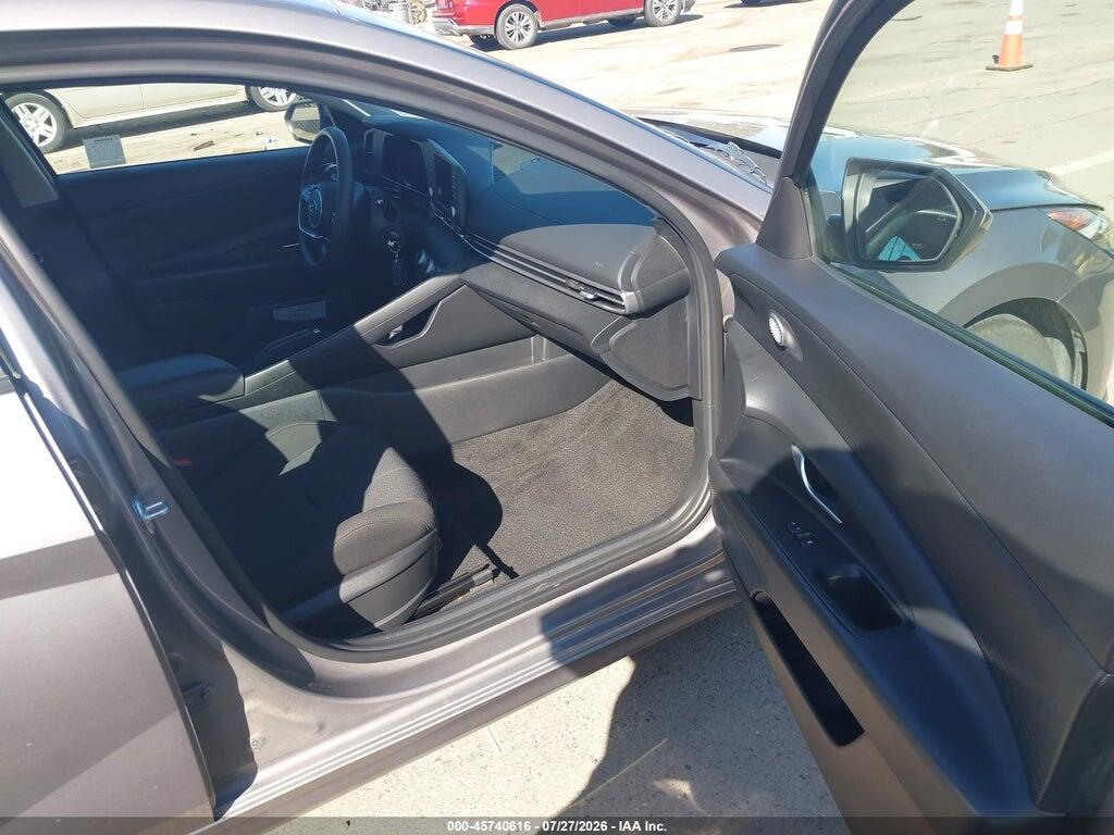 KMHLL4AG2PU575576 2023 HYUNDAI ELANTRA photo no. 5