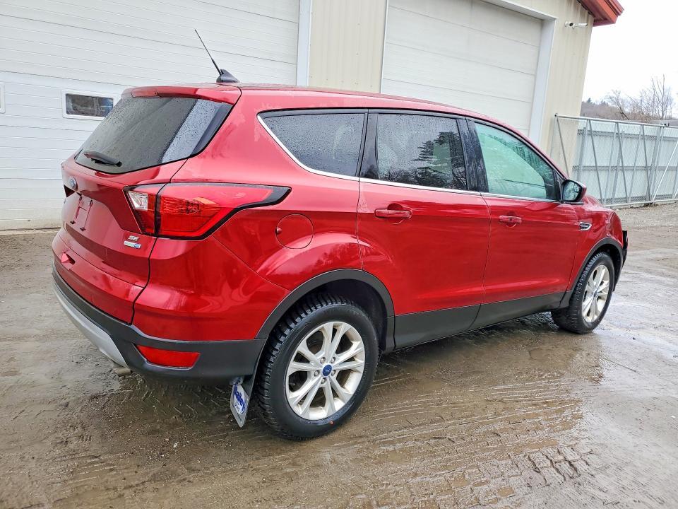 2019 FORD ESCAPE SE — Фото 3 из 14
