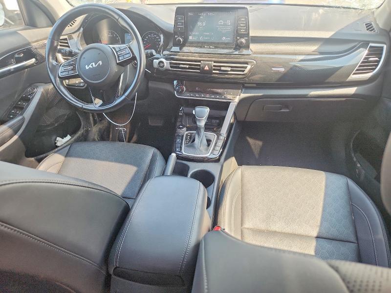 2023 KIA SELTOS S — Фото 8 из 12