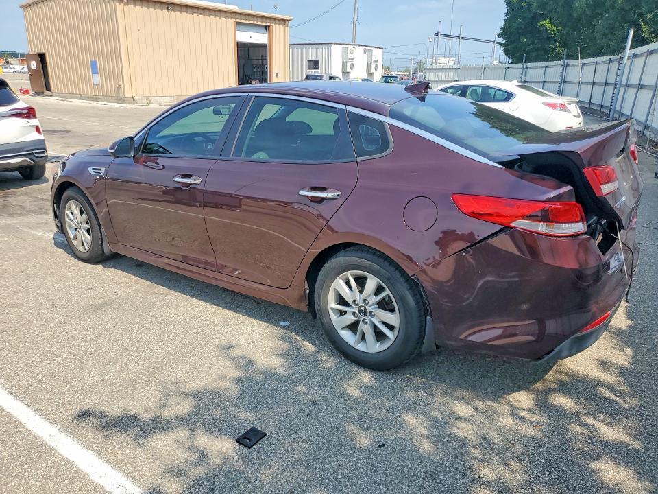 5XXGT4L36GG023603 2016 KIA OPTIMA photo no. 2